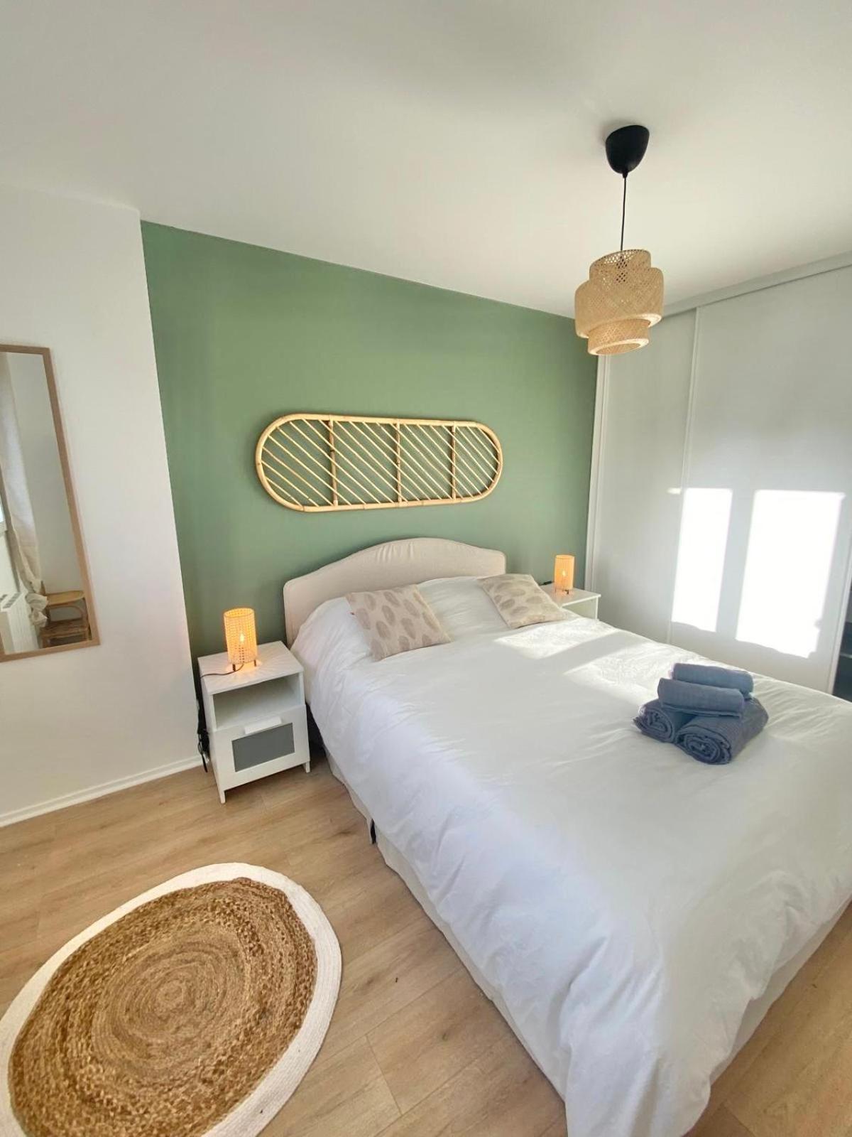 Modern & Cosy 3 Bedrooms Train Tramway Nisa Exterior foto